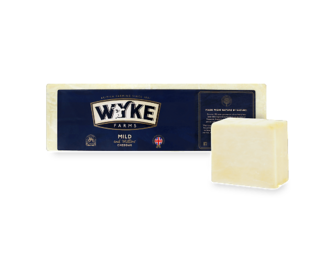 Сир Wyke Farms «Чеддер» білий м'який 51% з коров'ячого молока, кг